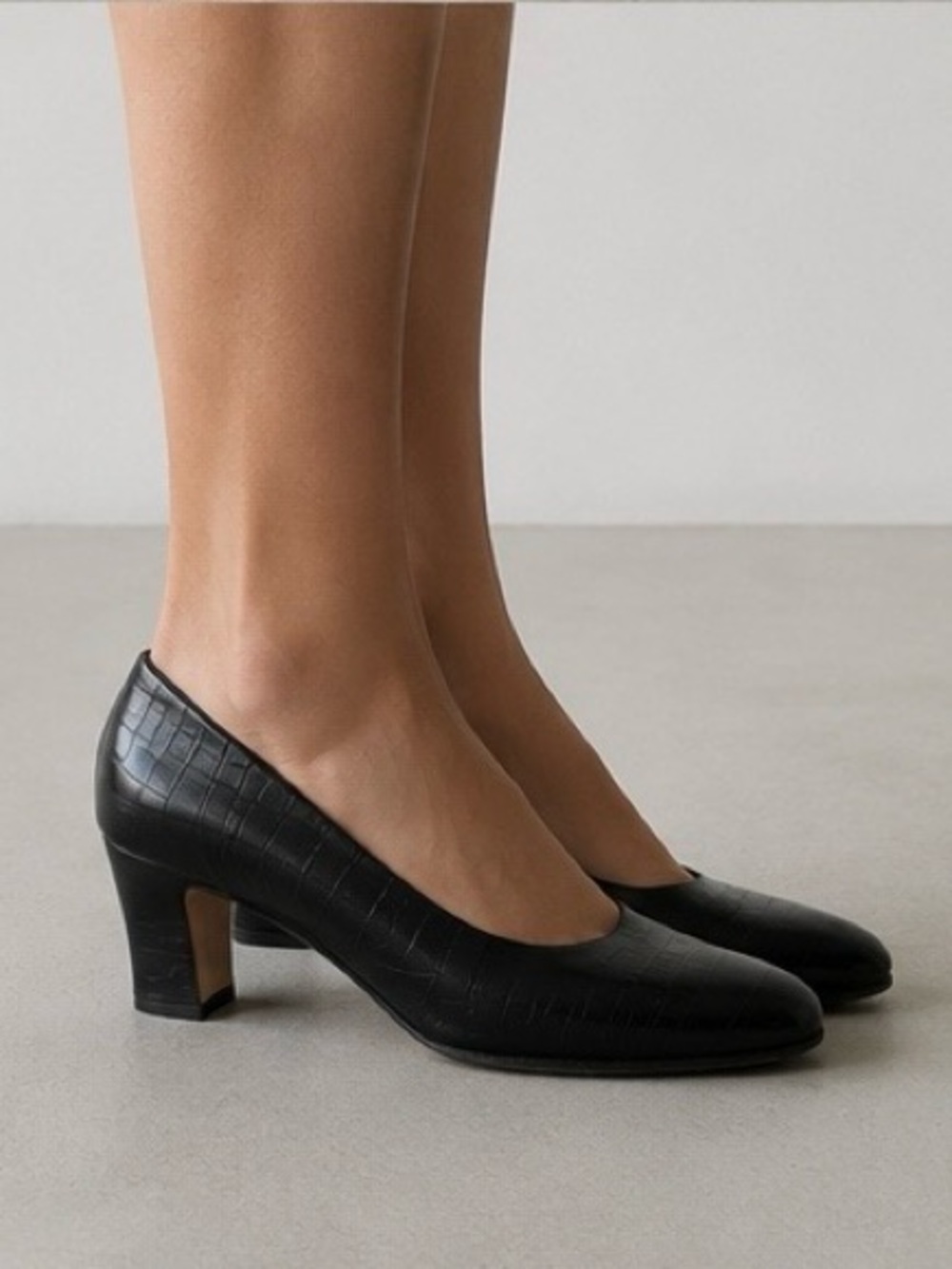 Salvatore Ferragamo Italian Leather Black Croc-Embossed Mid Heel Pumps - Picture 6 of 16